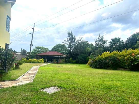 Serviced 2 Bed Apartment with En Suite in Runda image 12