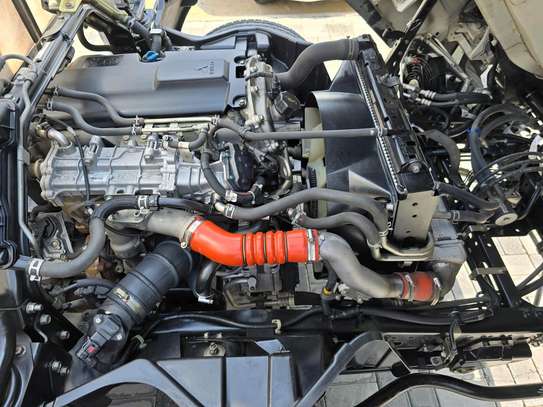 Mitsubishi Fuso Manual Diesel 2018 image 4