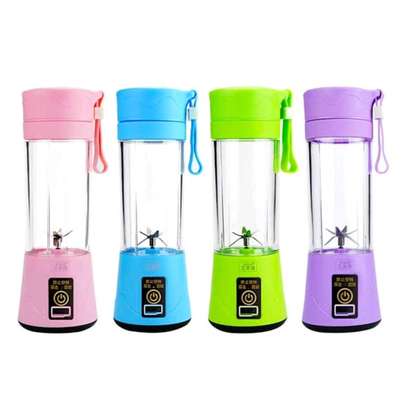 Mini electric Rechargeable blender image 3