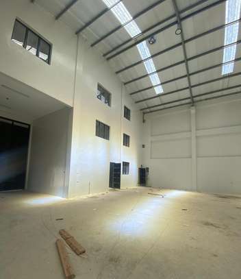 20,000 ft² Warehouse with Parking in Athi River image 12