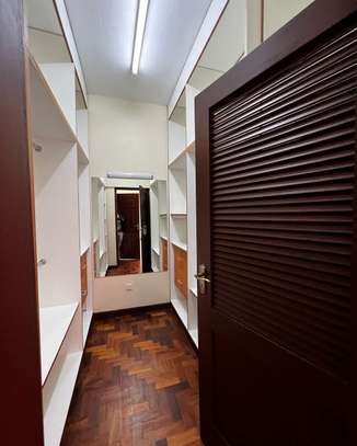 4 Bed Apartment with En Suite in Brookside image 36