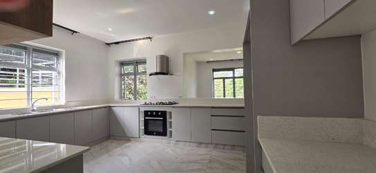3 Bed Apartment with En Suite in Runda image 7