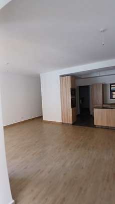 3 Bed Apartment with En Suite in Kilimani image 5