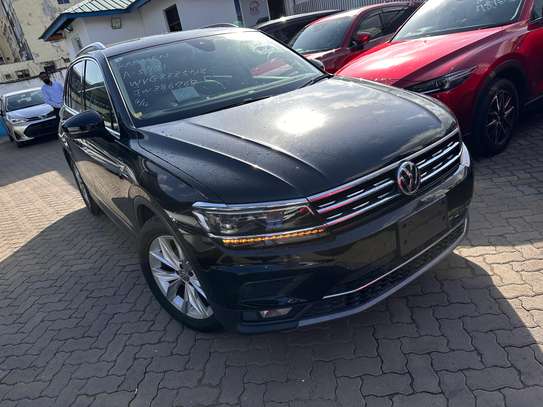 Volkswagen Tiguan Sunroof 2019 image 10