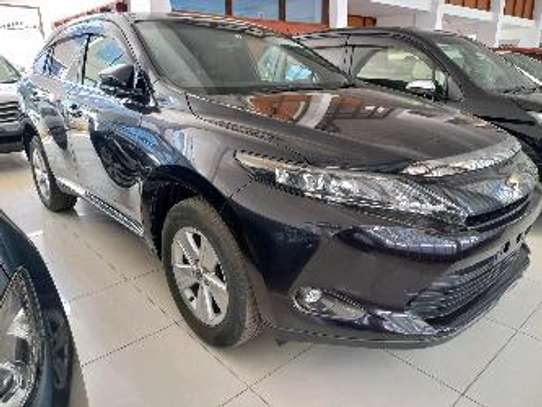 TOYOTA HARRIER NEW IMPORT 4WD. image 9