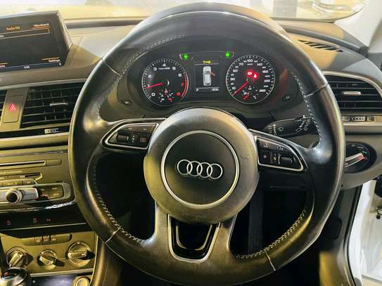 Audi Q3 2016 image 5