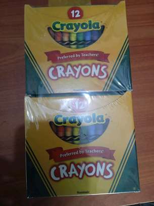 Crayola crayons image 1