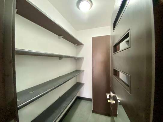 3 Bed Apartment with En Suite in Riverside image 15