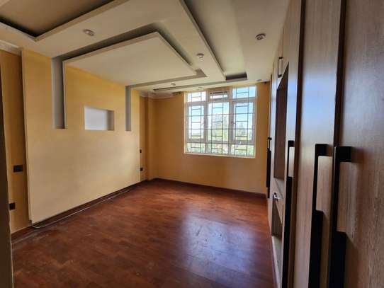 3 Bed Apartment with En Suite in Thika Road image 15