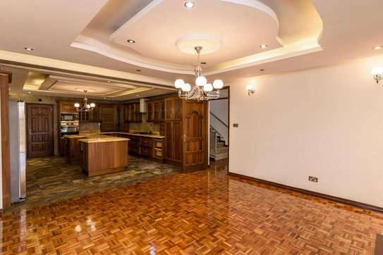 4 Bed House with En Suite in Runda image 15