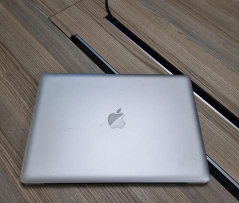 MacBook Pro 15.6  late (2009) image 2