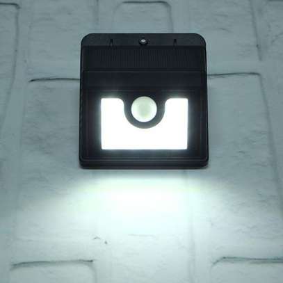 Waterproof 20 LED PIR Motion Sensor Solar Power Wall Lamp image 2