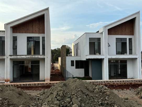 4 Bed Villa with En Suite in Kiambu Road image 6