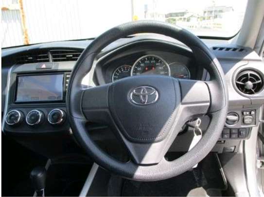Toyota Fielder image 10