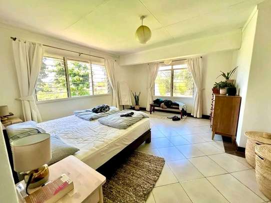 4 Bed House with En Suite at Loresho Crescent image 6