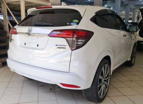 Honda vezel AWD hybrid image 1