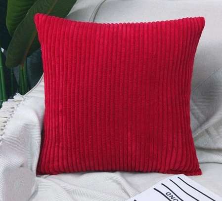 THROW PILLOWS image 7