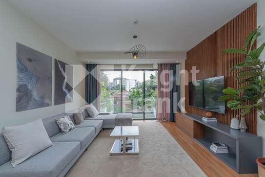 1 Bed Apartment with En Suite at Riverside Drive image 8