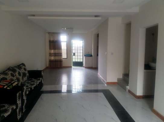 4 Bed Townhouse with En Suite at Mombasa Road image 7