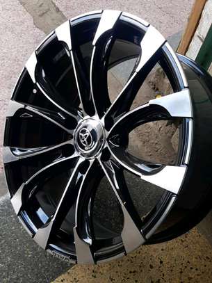 Size 19 staggered rims image 4