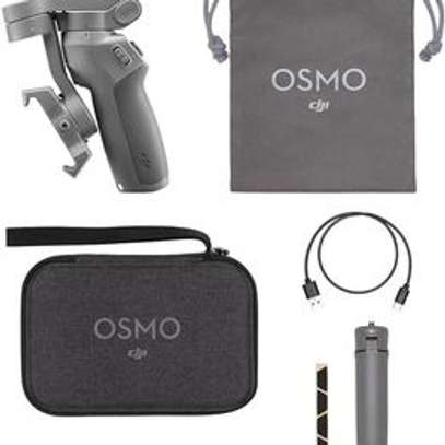 DJI Osmo Mobile 3 Combo Smartphone Gimbal image 3