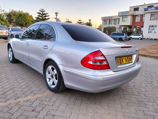 Mercedes E200 (Super Clean) image 8