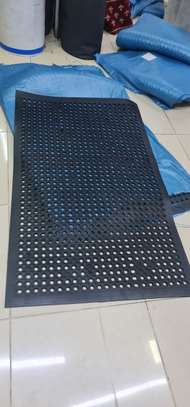 Outdoor rubber mats image 3