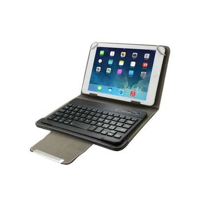 Universal Wireless Tablet Keyboard image 1