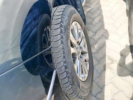 Toyota Prado TX petrol image 10