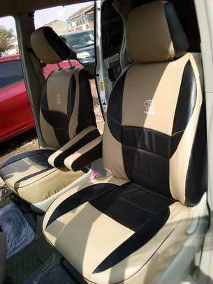 Avensis Car Seat Covers image 11