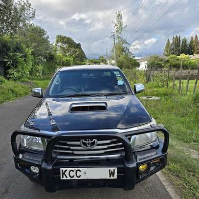 TOYOTA HILUX DOUBLE CAB image 3
