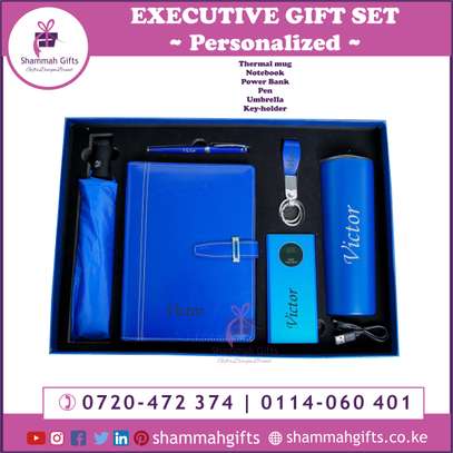 ESSENTIAL EXECUTIVE GIFT SET - Personalized image 1