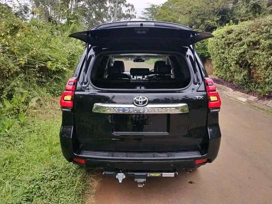 2017 Toyota land cruiser Prado TX diesel in Nairobi image 2