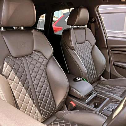 Audi Q5 Quattro S-line black 2018 image 7