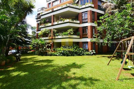 4 Bed Apartment in Kilimani image 2