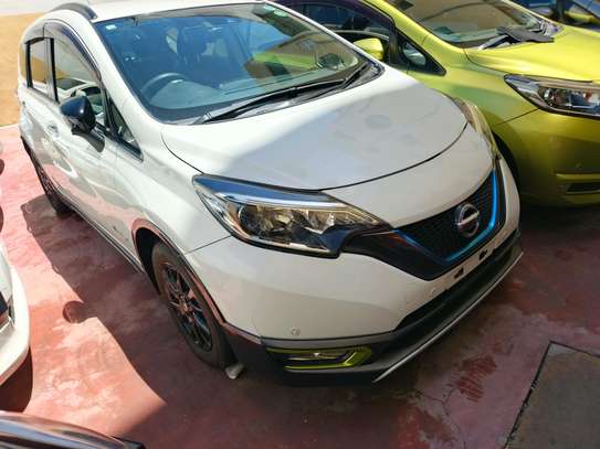 Nissan Note empower image 2