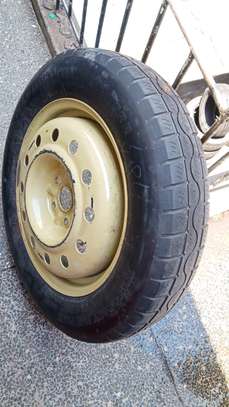17 Inches harrier spare tyre. image 1
