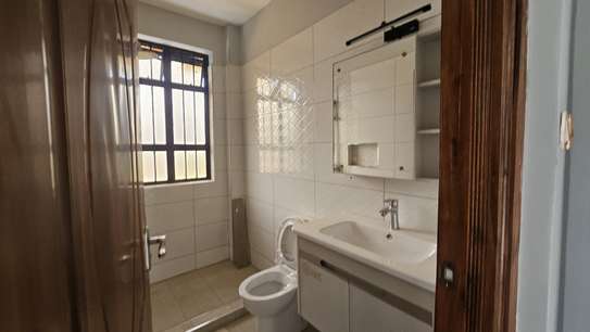 5 Bed Townhouse in Kiambu Road image 16