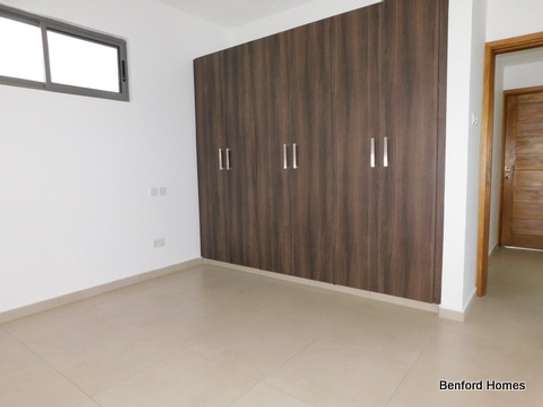 3 Bed Apartment with En Suite at Shanzu image 2