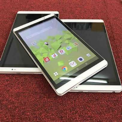 Huawei docomo tablets 2gb,16gb image 2
