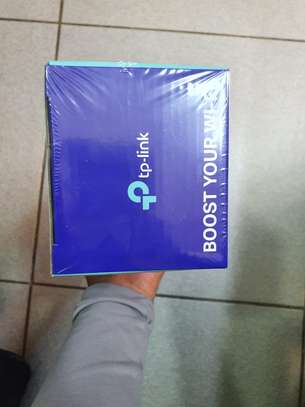 mesh wifi extender AC1200 image 1