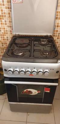 Used Von cooker 3 Gas + 1 Electric Cooker Mono Brown image 1