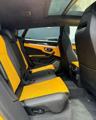 Lamborghini Urus Giallo Auge 2020 image 9