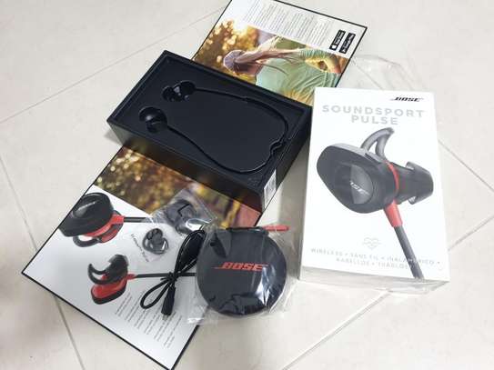 Bose SoundSport Pulse Wireless Headphones image 5