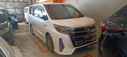 Toyota Noah WxB White 2018 image 1