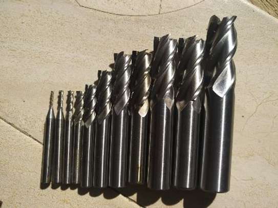 50MM FACEMILLS,ARBOR AND INSERTS FOR SALE image 3