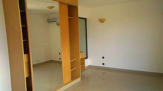 Serviced 3 Bed Apartment with En Suite at Nyali image 14