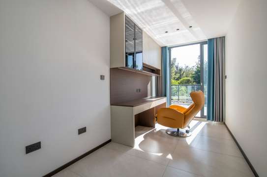 5 Bed Villa with En Suite at Jacaranda Avenue image 6