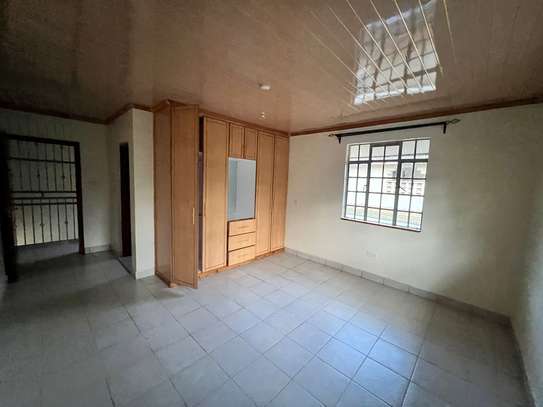 4 Bedroom with sq to let in Kiambu Road image 5