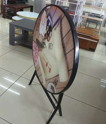 Office Table: Classic Foldable Round Coffee Table image 3